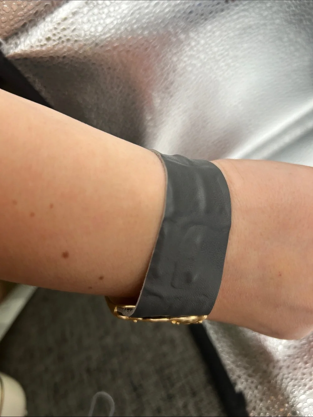 Saachi Wild Ways Metal & Leather Bracelet - Picture 3 of 7